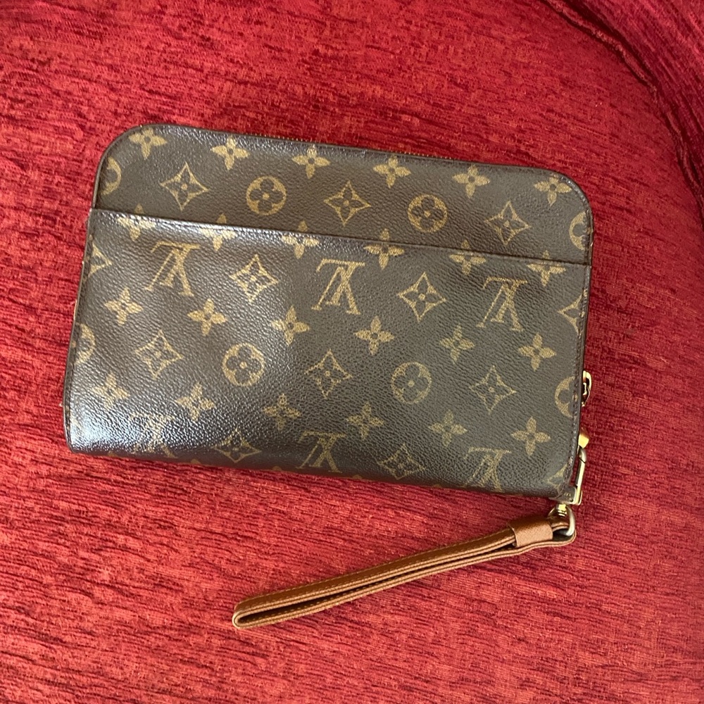Louis Vuitton Monogram Clutch